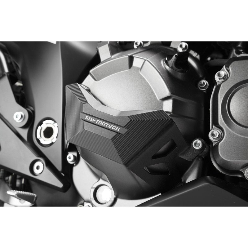 Protection de carters moteur. Noir. Kawasaki Z 800 (12-16)